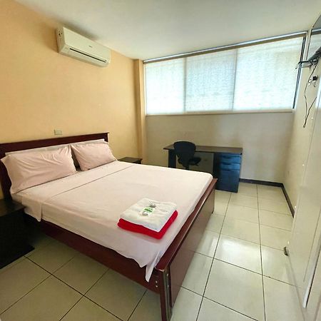 Villa Garza Inn Guayaquil Extérieur photo