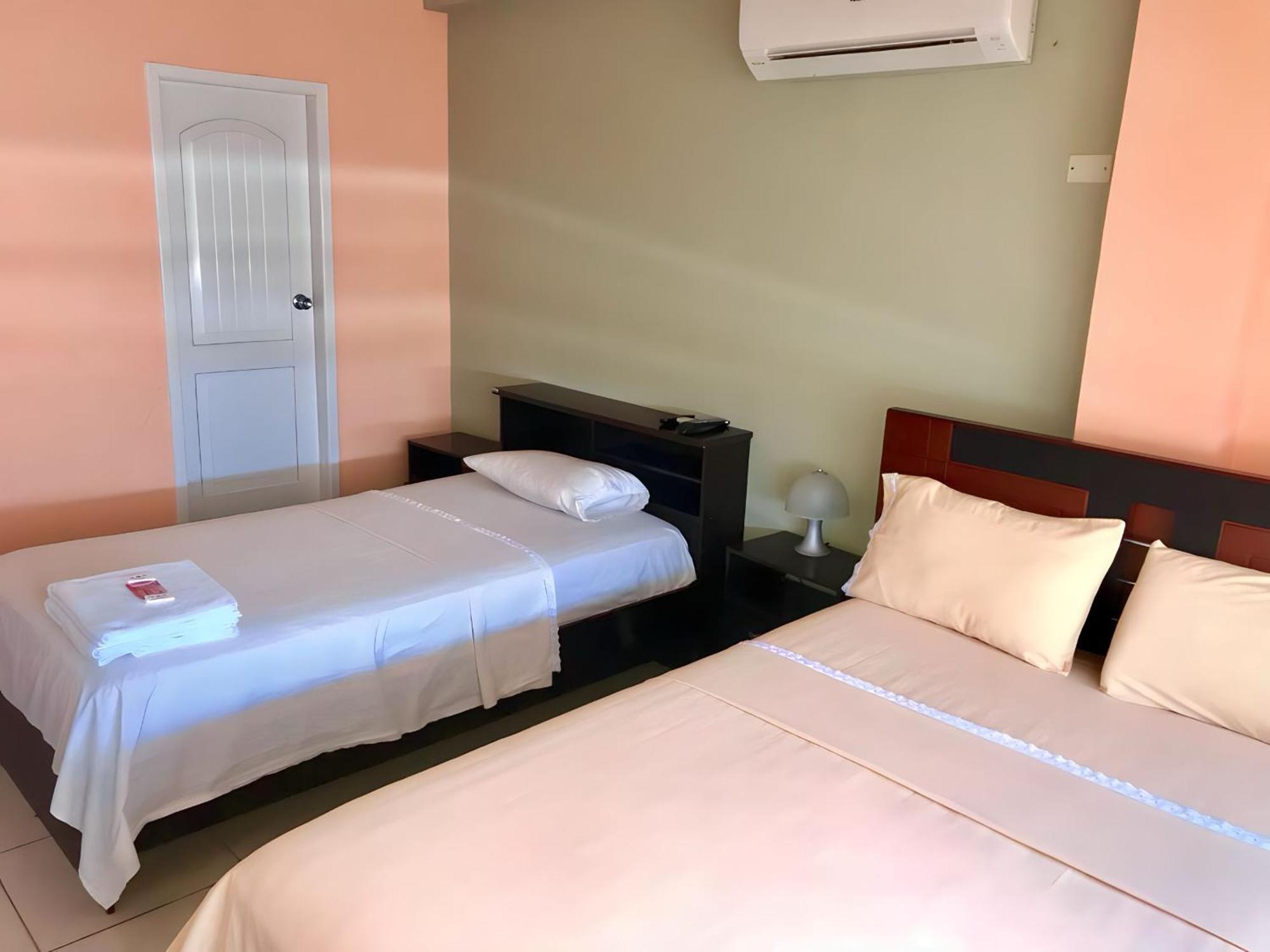Villa Garza Inn Guayaquil Extérieur photo